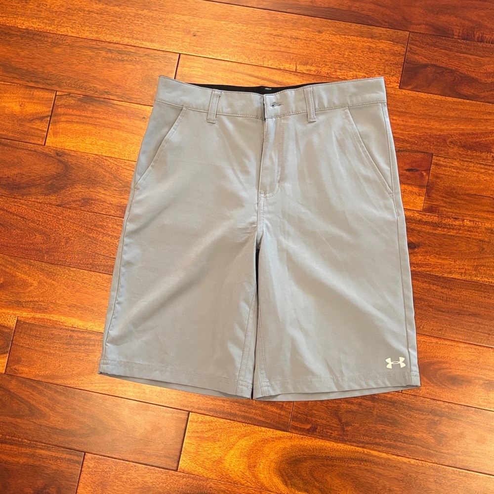 Under Armour Boys Light Gray Golf Shorts
